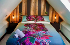 The Snug King Bed